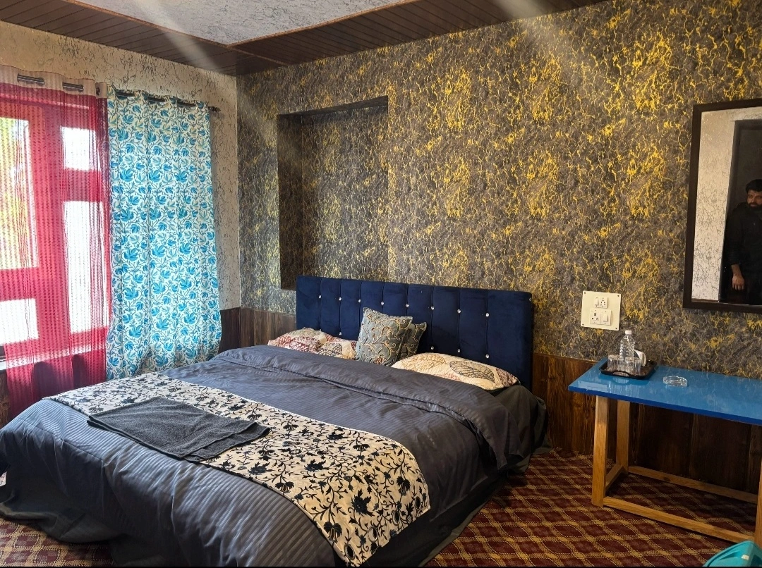 Super Deluxe Room with private balcony at Lake House Palace (by J.V Resort)